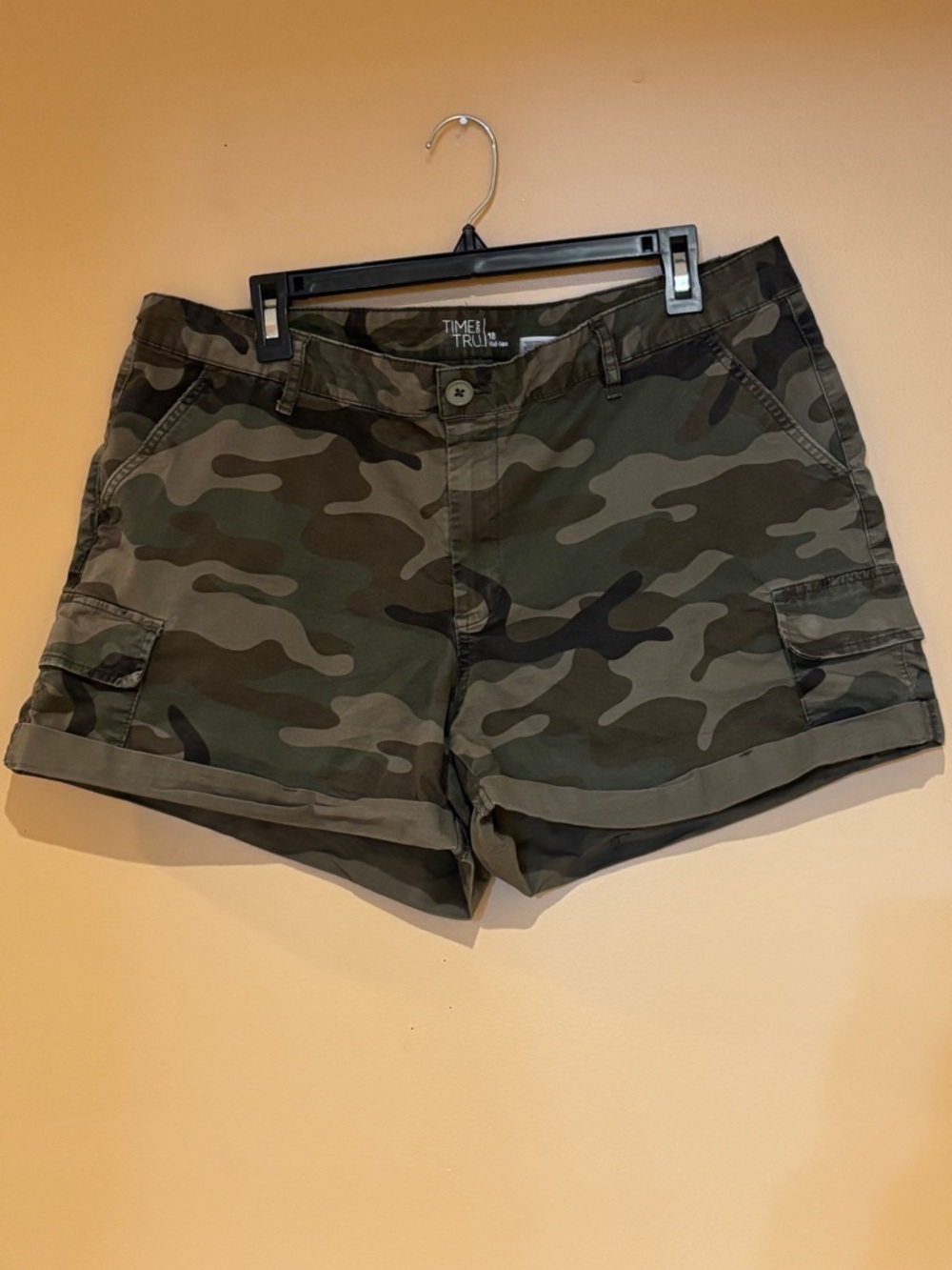 Time and Tru Camo Cargo Shorts Size 18 - Picture 5 of 6